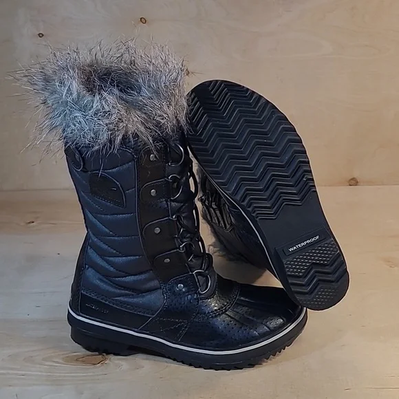 Sorel Tofino II Quilted 100g Insulated Waterproof Winter Boots - Picture 9 of 13